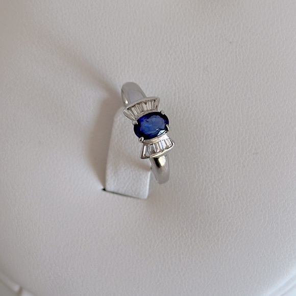 LUXURY BLUE SAPPHIRE DIAMOND RING 💍💎 - Picture 4 of 9